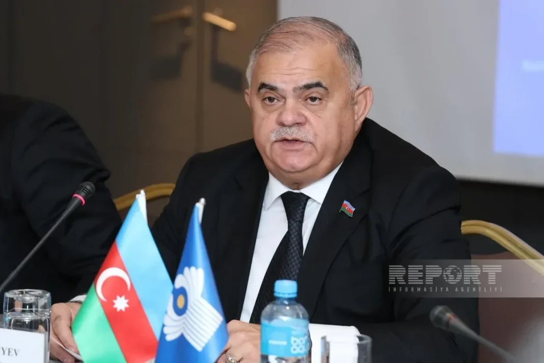 Azerbaijani lawmakers discuss military pay and pension reforms at a Milli Majlis committee meeting