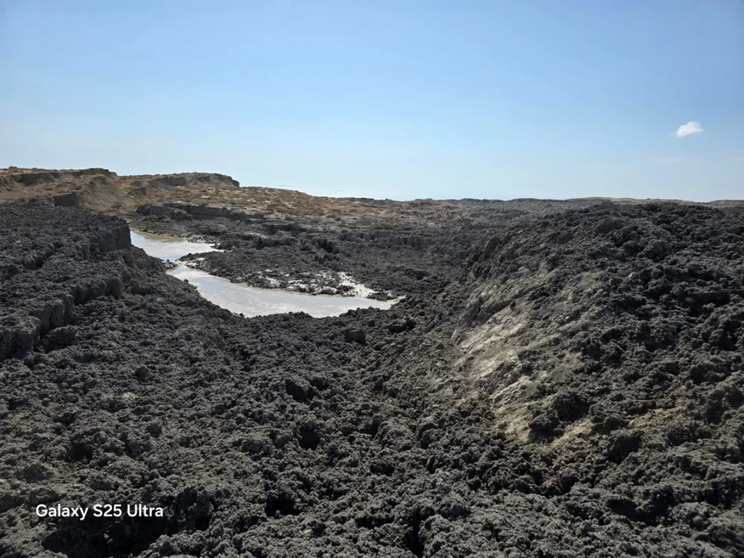A column of fire during the eruption of the Otman-Bozdag mud volcano in Azerbaijan