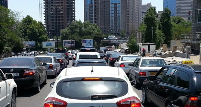 Traffic congestion on a busy road in Baku