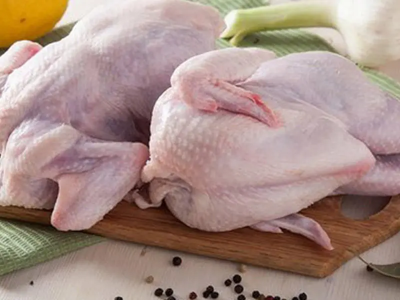 Chicken meat, original image from Vesti Baku