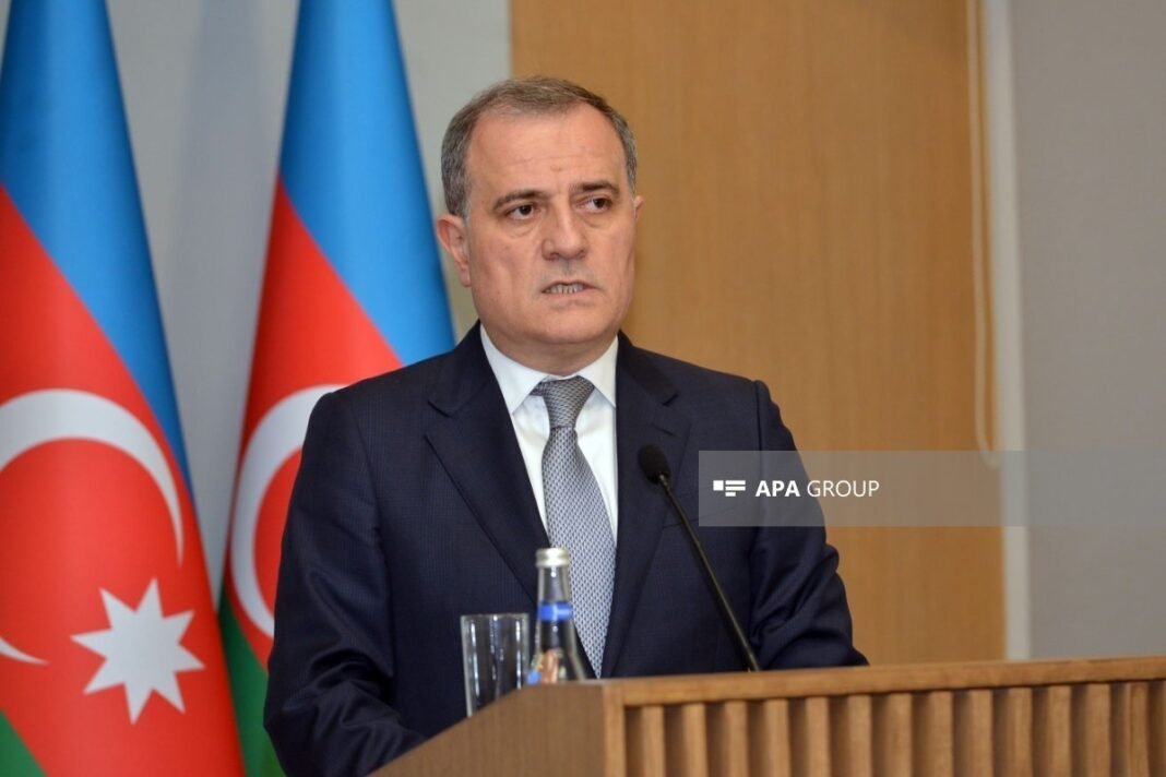 Azerbaijani Foreign Minister Jeyhun Bayramov and Indian External Affairs Minister Subrahmanyam Jaishankar meet in Baku