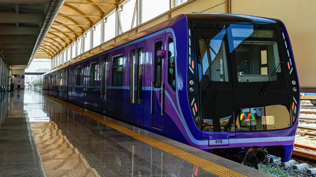 A Baku Metro train at a station