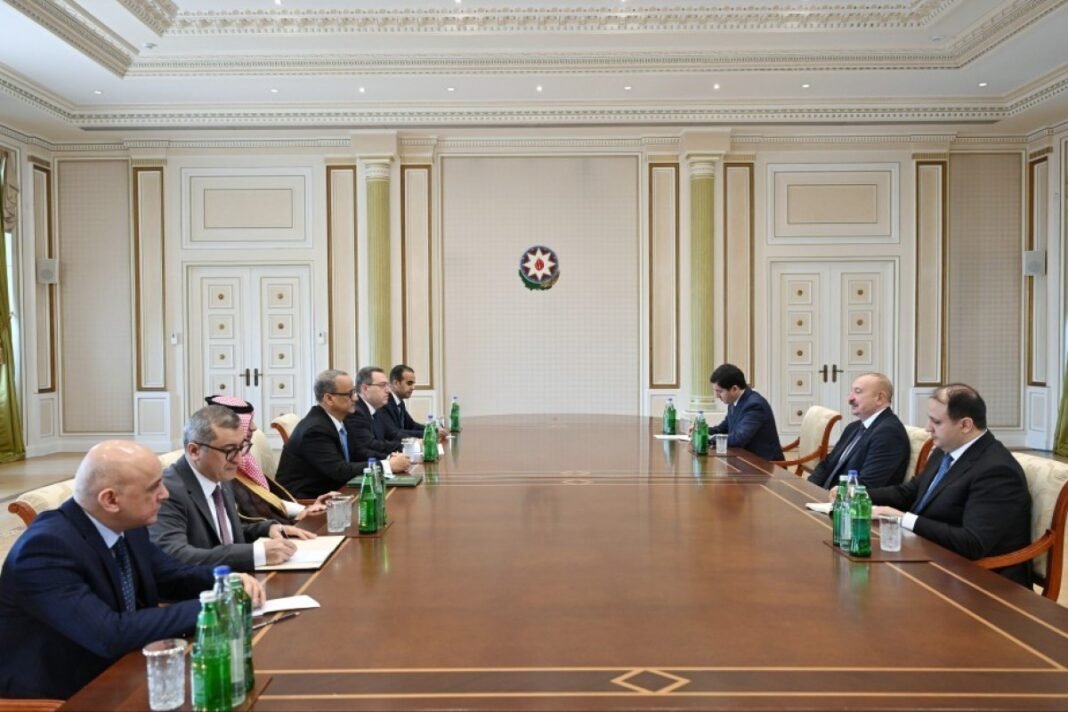 President Ilham Aliyev meets OIC Secretary-General Ismail Ould Cheikh Ahmed in Baku