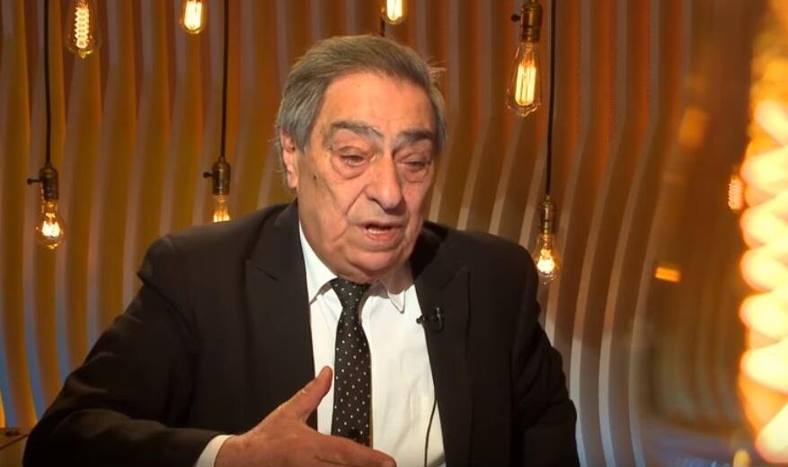 Azerbaijani medical scholar Rashid Mahmudov speaking during an interview