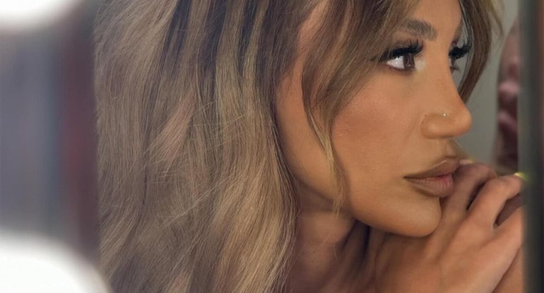 Azerbaijani singer Röya Ayxan